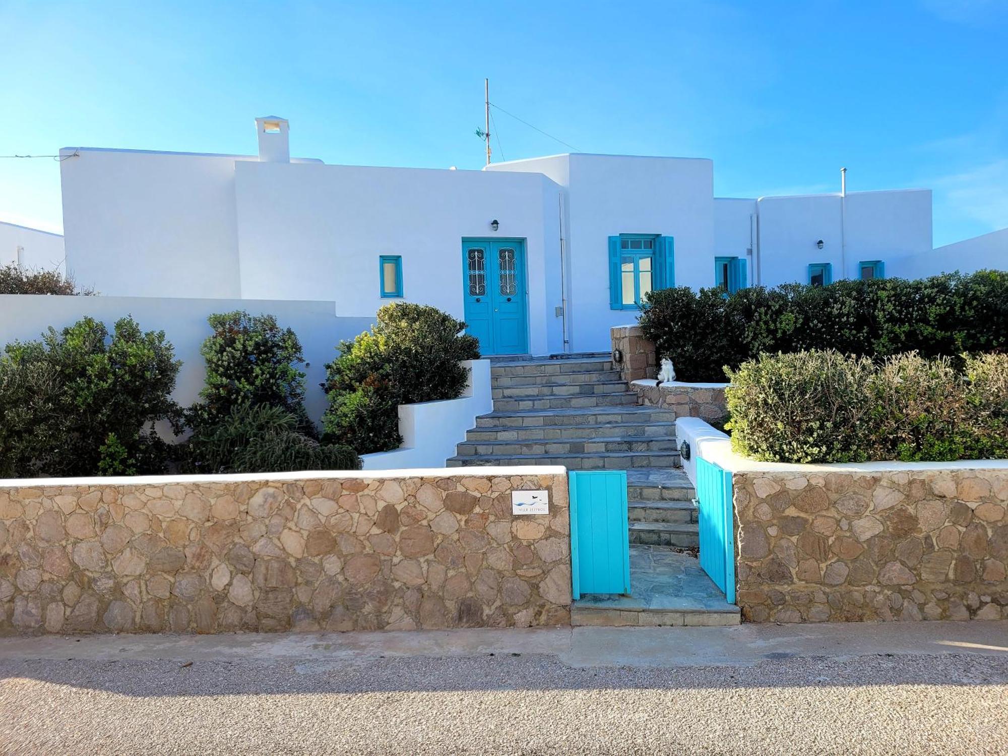 Villa Zefyros Pachaina ภายนอก รูปภาพ
